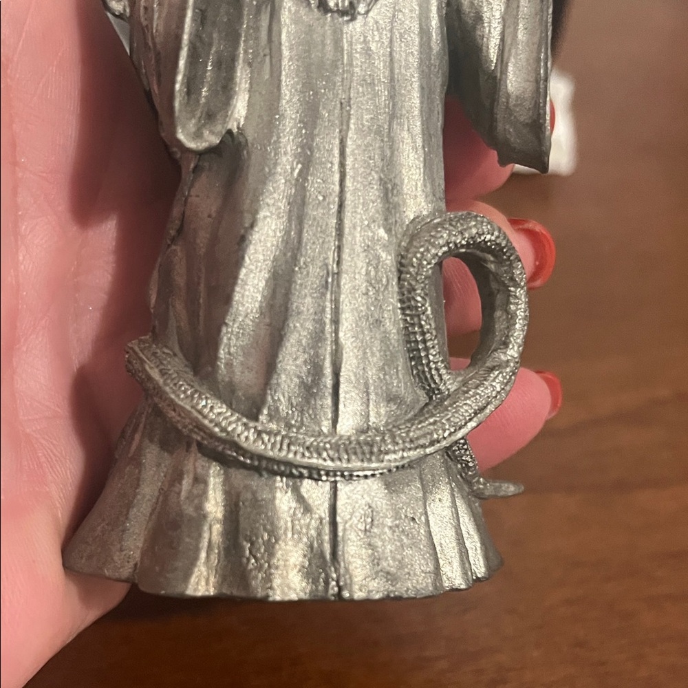 Silver Wizard Figurine with Red Accents - Picture 4 of 9
